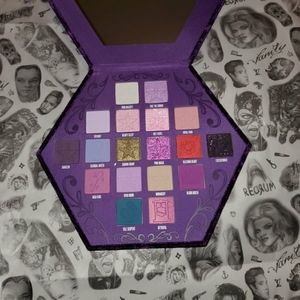 Jeffree Star Blood Lust Palette